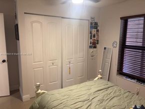 1611 Palmetto Ln, Pembroke Pines FL 33026