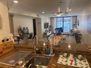 1611 Palmetto Ln, Pembroke Pines FL 33026