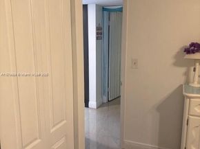 1611 Palmetto Ln, Pembroke Pines FL 33026