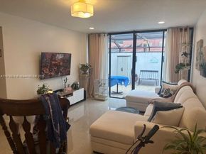 1611 Palmetto Ln, Pembroke Pines FL 33026