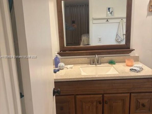 1611 Palmetto Ln, Pembroke Pines FL 33026