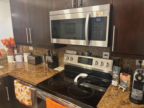 1611 Palmetto Ln, Pembroke Pines FL 33026