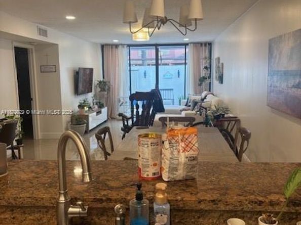 1611 Palmetto Ln, Pembroke Pines FL 33026