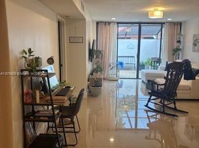 1611 Palmetto Ln, Pembroke Pines FL 33026