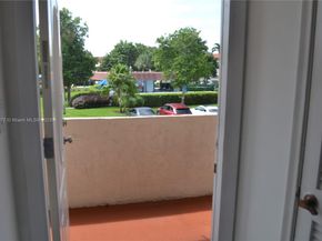300 S Hollybrook Dr 203, Pembroke Pines FL 33025