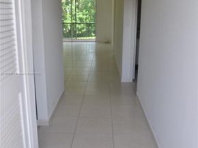 300 S Hollybrook Dr 203, Pembroke Pines FL 33025