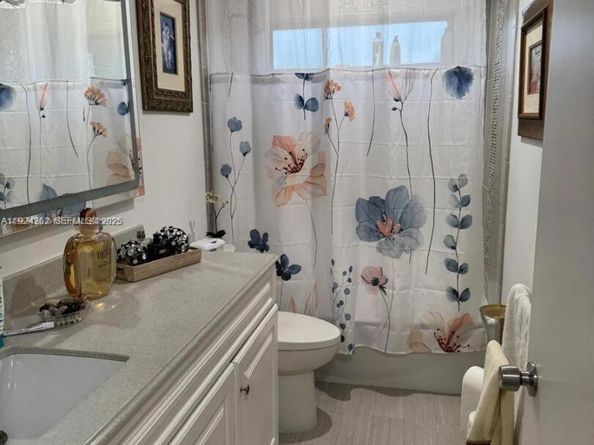 1838 NW 93rd Ter, Plantation FL 33322