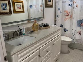 1838 NW 93rd Ter, Plantation FL 33322