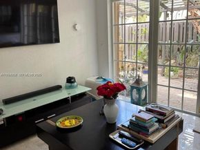 1838 NW 93rd Ter, Plantation FL 33322