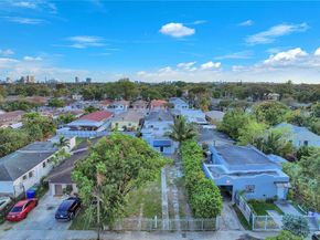 2372 NW 34th St, Miami FL 33142