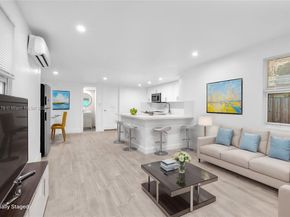 2372 NW 34th St, Miami FL 33142