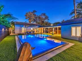 901 NW 7th St Rd, Miami FL 33136