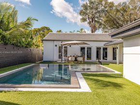 901 NW 7th St Rd, Miami FL 33136