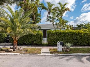 901 NW 7th St Rd, Miami FL 33136