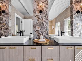 901 NW 7th St Rd, Miami FL 33136