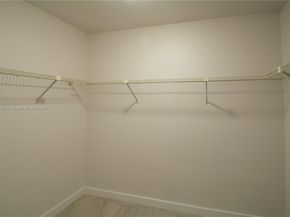 1717 Whitehall Dr 201, Davie FL 33324