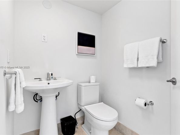 4401 Collins Ave 1604, Miami Beach FL 33140