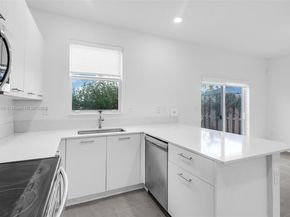 2357 NW 122nd Ter, Miami FL 33167