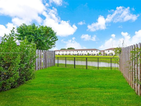 2357 NW 122nd Ter, Miami FL 33167