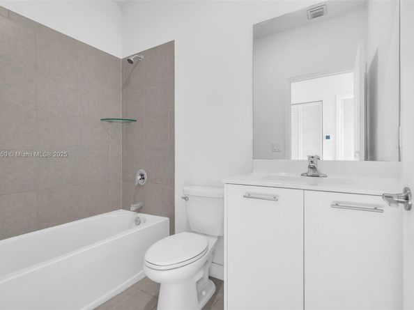2357 NW 122nd Ter, Miami FL 33167