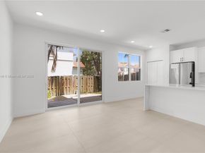10829 NW 79th St, Doral FL 33178