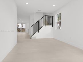 10829 NW 79th St, Doral FL 33178