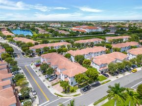 10829 NW 79th St, Doral FL 33178