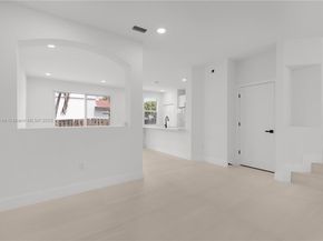 10829 NW 79th St, Doral FL 33178