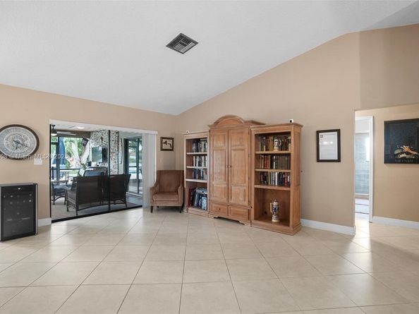 13317 NW 8th Ct, Sunrise FL 33325