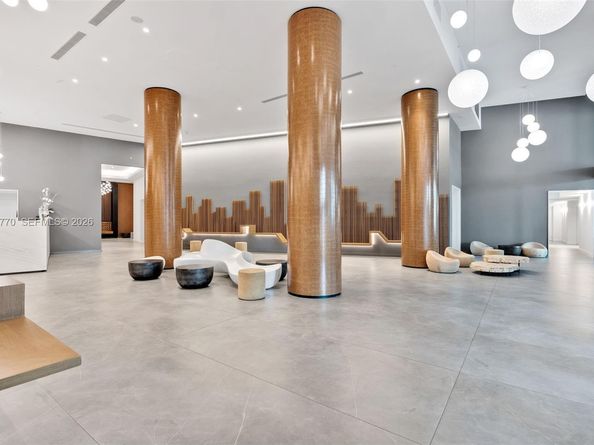 350 S Miami Ave 2412, Miami FL 33130