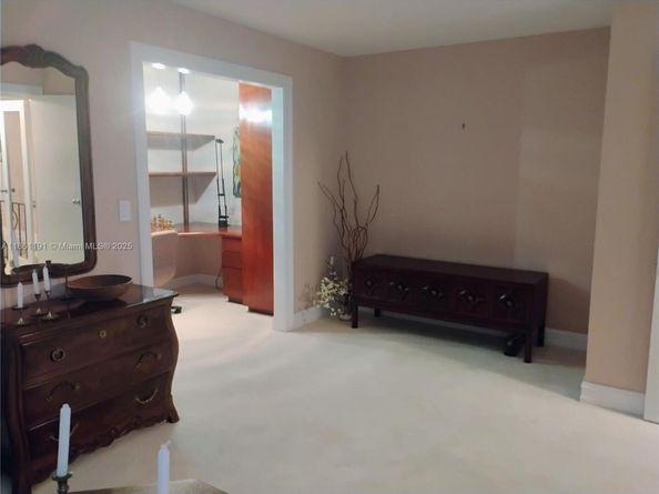 612 NE 27th Ave, Hallandale Beach FL 33009