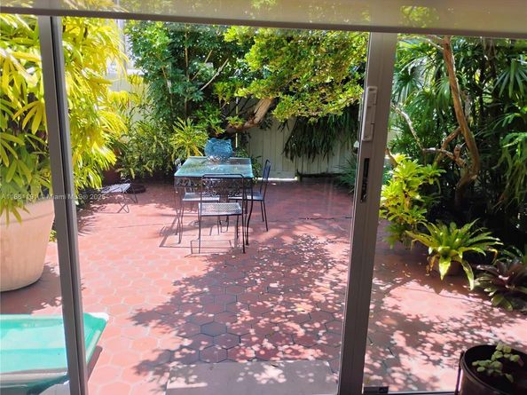 612 NE 27th Ave, Hallandale Beach FL 33009