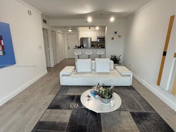 2665 SW 37th Ave 1213, Miami FL 33133