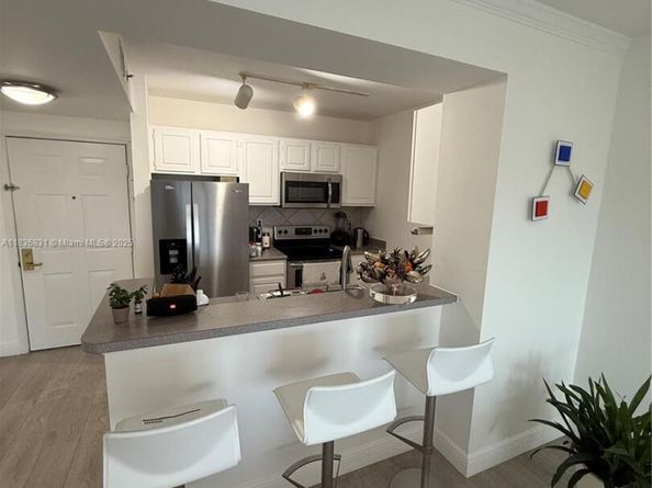 2665 SW 37th Ave 1213, Miami FL 33133
