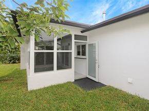 8235 NW 23rd St, Sunrise FL 33322