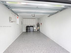 8235 NW 23rd St, Sunrise FL 33322