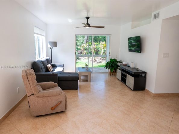 730 NW 91st Ter 730, Plantation FL 33324