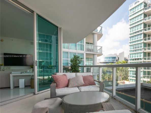 3131 NE 188th St 2605, Aventura FL 33180