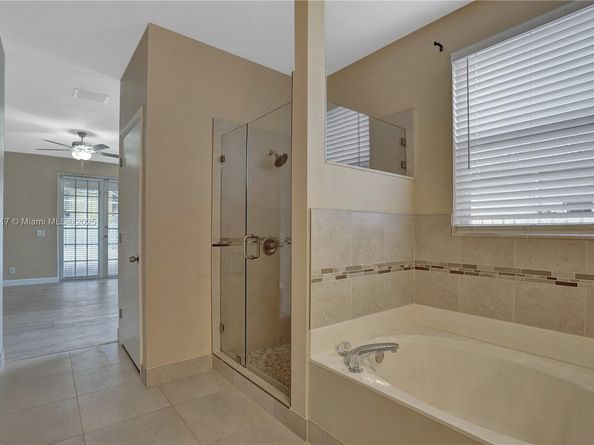 797 Chimney Rock Rd, Weston FL 33327