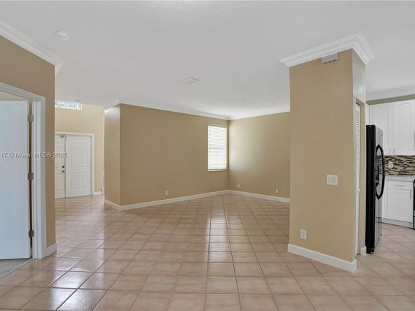 797 Chimney Rock Rd, Weston FL 33327