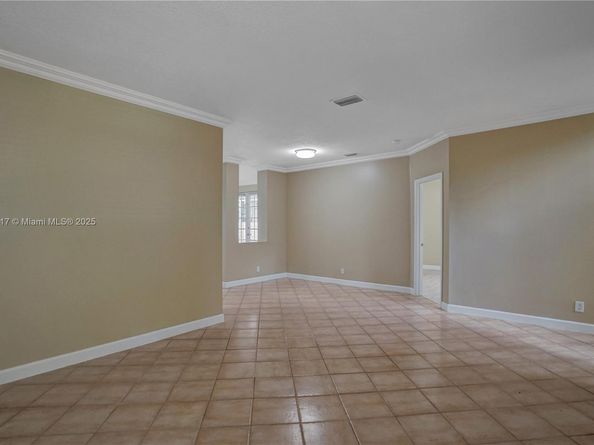 797 Chimney Rock Rd, Weston FL 33327