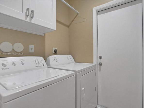 797 Chimney Rock Rd, Weston FL 33327