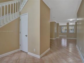 797 Chimney Rock Rd, Weston FL 33327