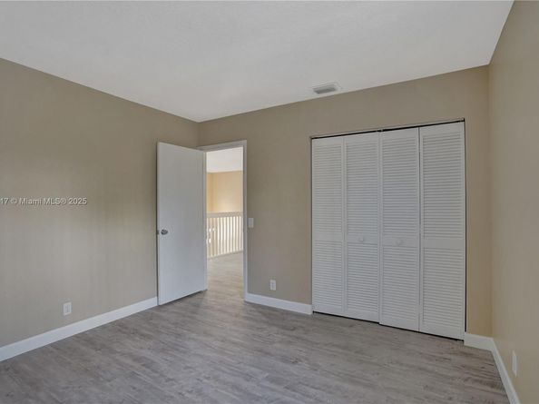 797 Chimney Rock Rd, Weston FL 33327