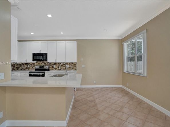 797 Chimney Rock Rd, Weston FL 33327