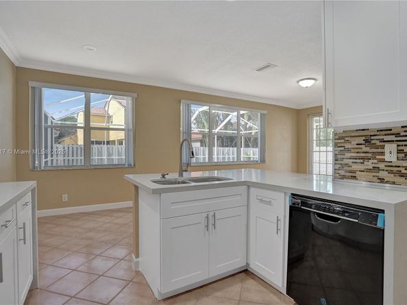 797 Chimney Rock Rd, Weston FL 33327
