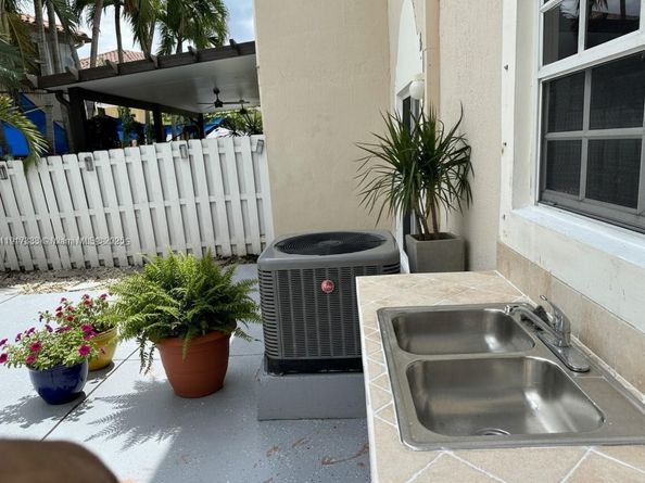 Undisclosed Address #A11917333, Miramar FL 33027