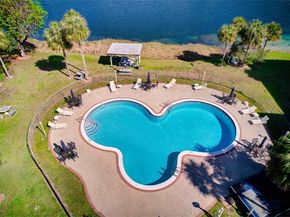 671 NE 195th St 329E, Miami FL 33179