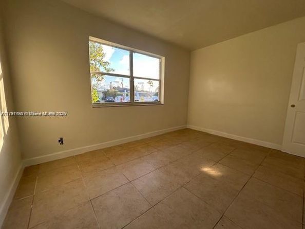 6209 Dawson St, Hollywood FL 33023