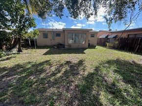 6209 Dawson St, Hollywood FL 33023